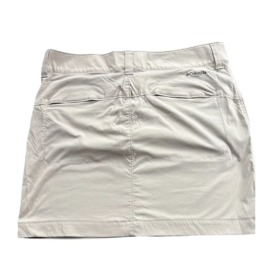 Columbia Women's Tan Skort Size 10 Nylon Stretch Active Golf AL1931‎ 1710551